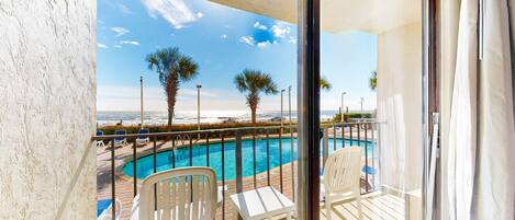 Een verwarmd zwembad