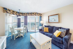 Tv, dvd-spelare och ett filmbibliotek