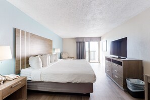 Iron/ironing board, Internet, bed sheets