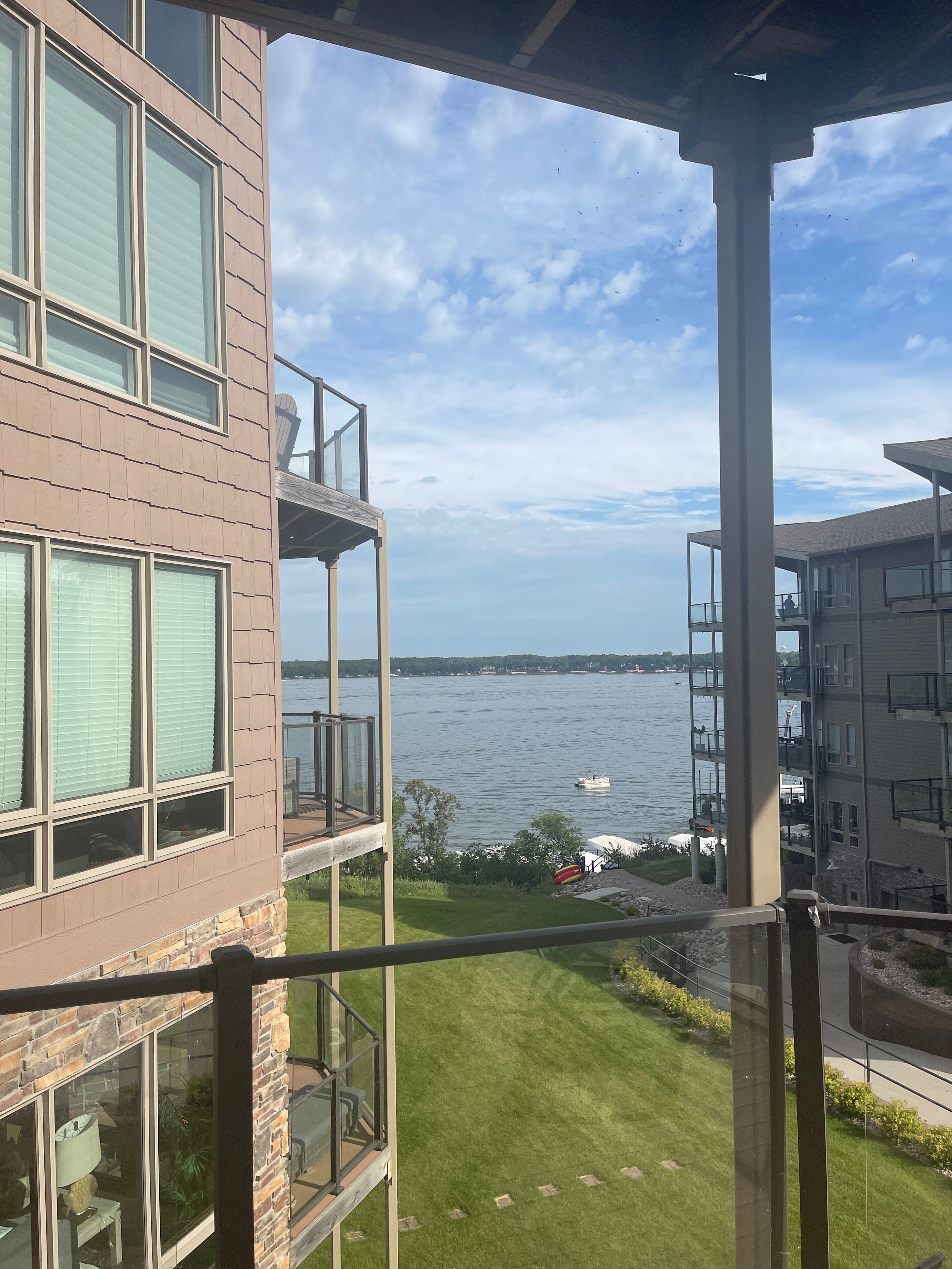 Beautiful Boji Condo