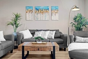 TV connectée, jeux vidéo, espaces bureaux