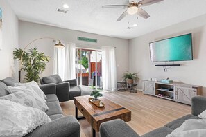 Smart-TV, Videospiele, Arbeitsbereiche