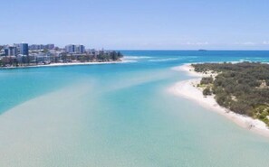 Beach - SORRY NO LONGER OFFERING ACCOM TO GUESTS (Golden Beach)