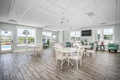 Lighthouse Suites - Best Western Signature Collection