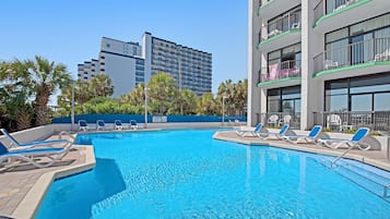 Inomhuspool och uppvÀrmd pool