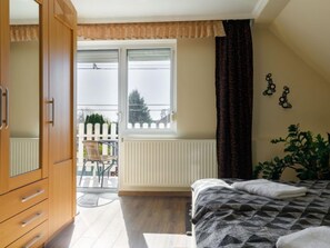 3 bedrooms, WiFi