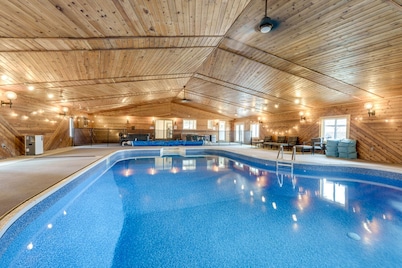 Epic Indoor Pool w/slide & hot tub close to beach