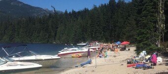 Escape to Priest Lake! Cabin in the woods! Air Conditioning and WiFi!!