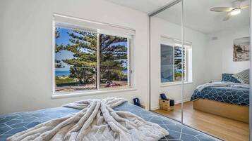 2 bedrooms, iron/ironing board, travel cot, WiFi