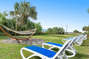 Property grounds - 3rd-floor oceanfront condo with balcony, AC, hot tubs, pools, lazy river (Myrtle Beach)