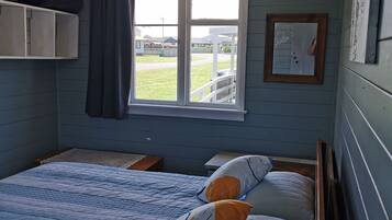 2 bedrooms, WiFi, bed sheets