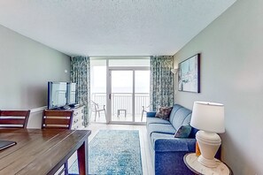 TV, DVD player - 18th-floor beachfront condo with beach access & views, balcony, hot tubs & pools (Myrtle Beach)