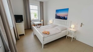 3 quartos, berço de viagem, Wi-Fi, roupa de cama