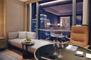 Executive Twin Room, 2 Double Beds, City View | In-room safe, desk, laptop workspace, iron/ironing board