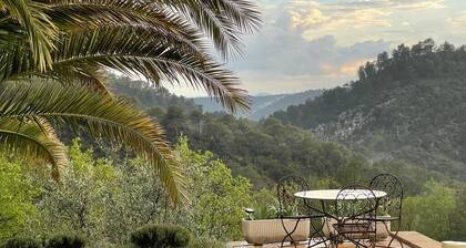 Séjournez dans un Paradis Provençal – Villa d’Exception au Cœur de la Nature