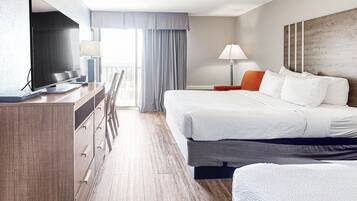 Iron/ironing board, internet, bed sheets