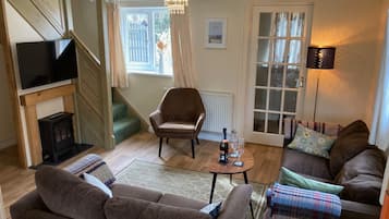 Smart TV, fireplace, video games, DVD player