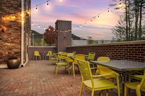 Home2 Suites by Hilton North Conway