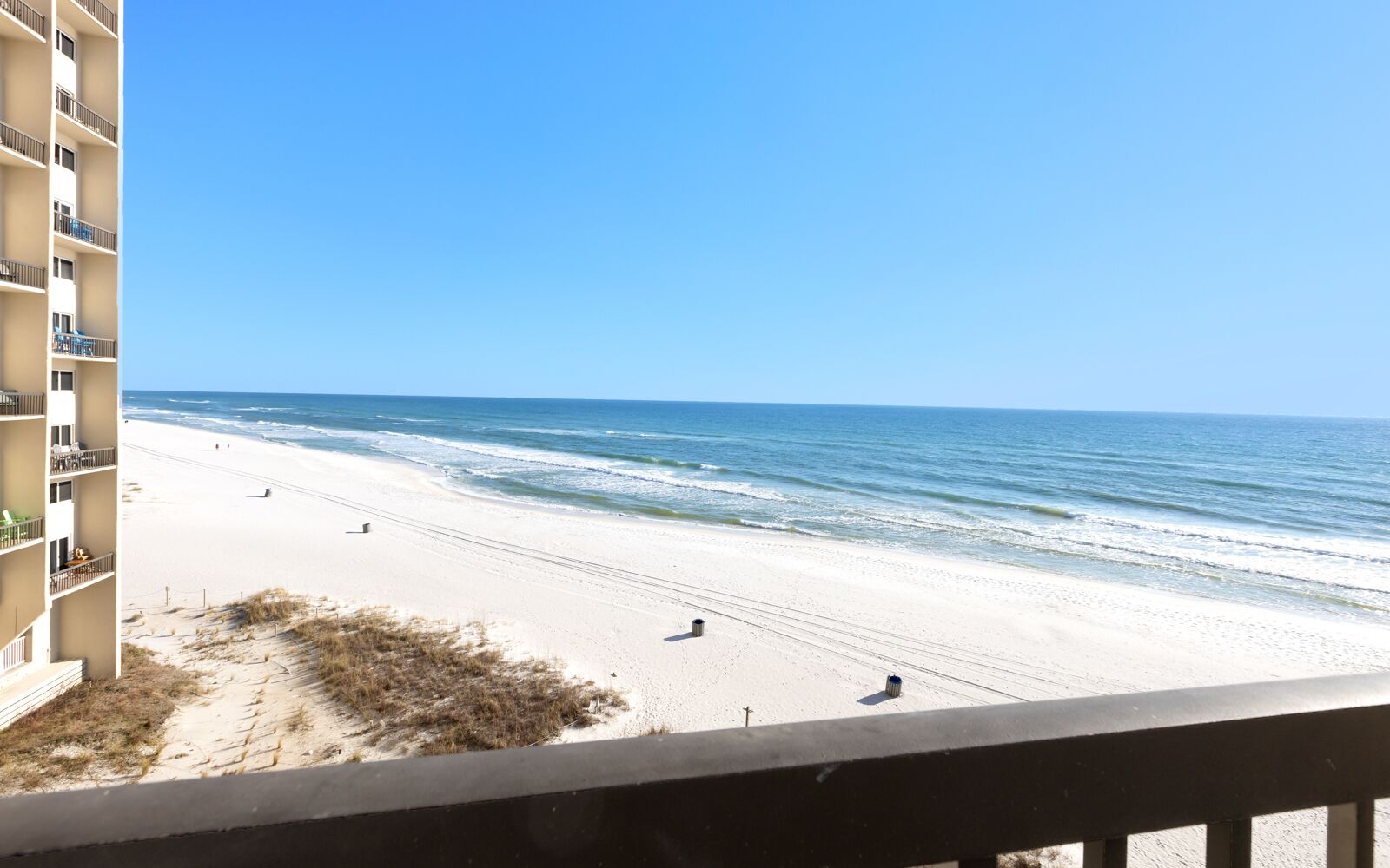 Drift On Inn - Pinnacle Port, Gulf front condo with community pool and tennis