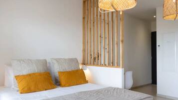 1 chambre, fer et planche à repasser, Wi-Fi gratuit, draps fournis