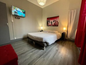 1 bedroom, iron/ironing board, free WiFi, bed sheets - Apartment 2 - 55 m2 in the historic center of Semur en Auxois (Semur-en-Auxois)