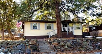 Hillside Cottage In The Pines With Great Views