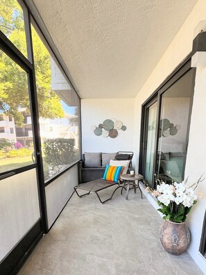 Smart TV - Naples Resort Living at its Finest (Naples)
