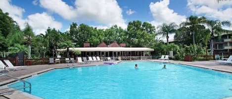 屋外プール、温水プール