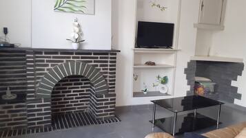 Télévision, livres, chaßne hi-fi