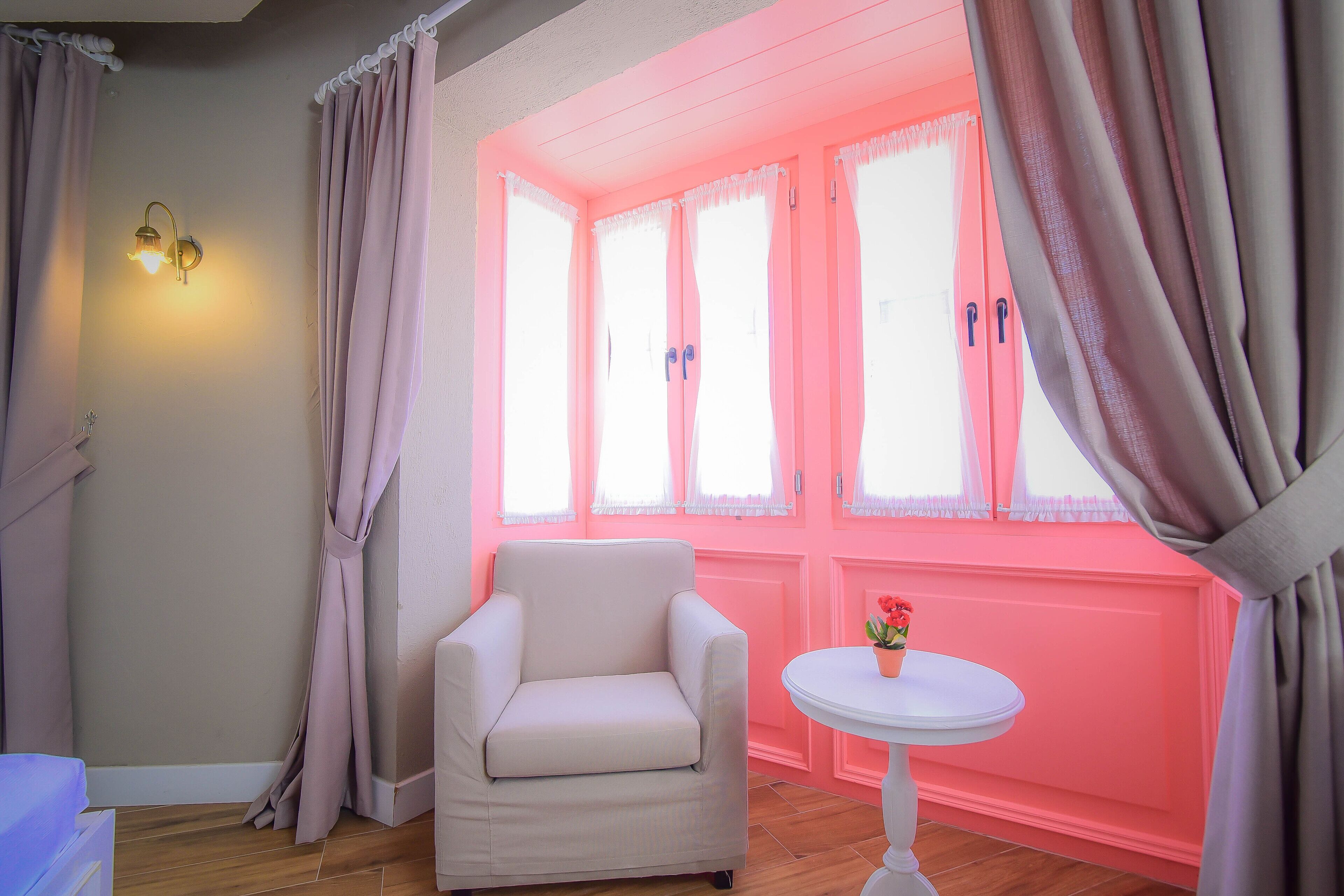 family suite | 2 bedrooms, premium bedding, minibar, in-room safe