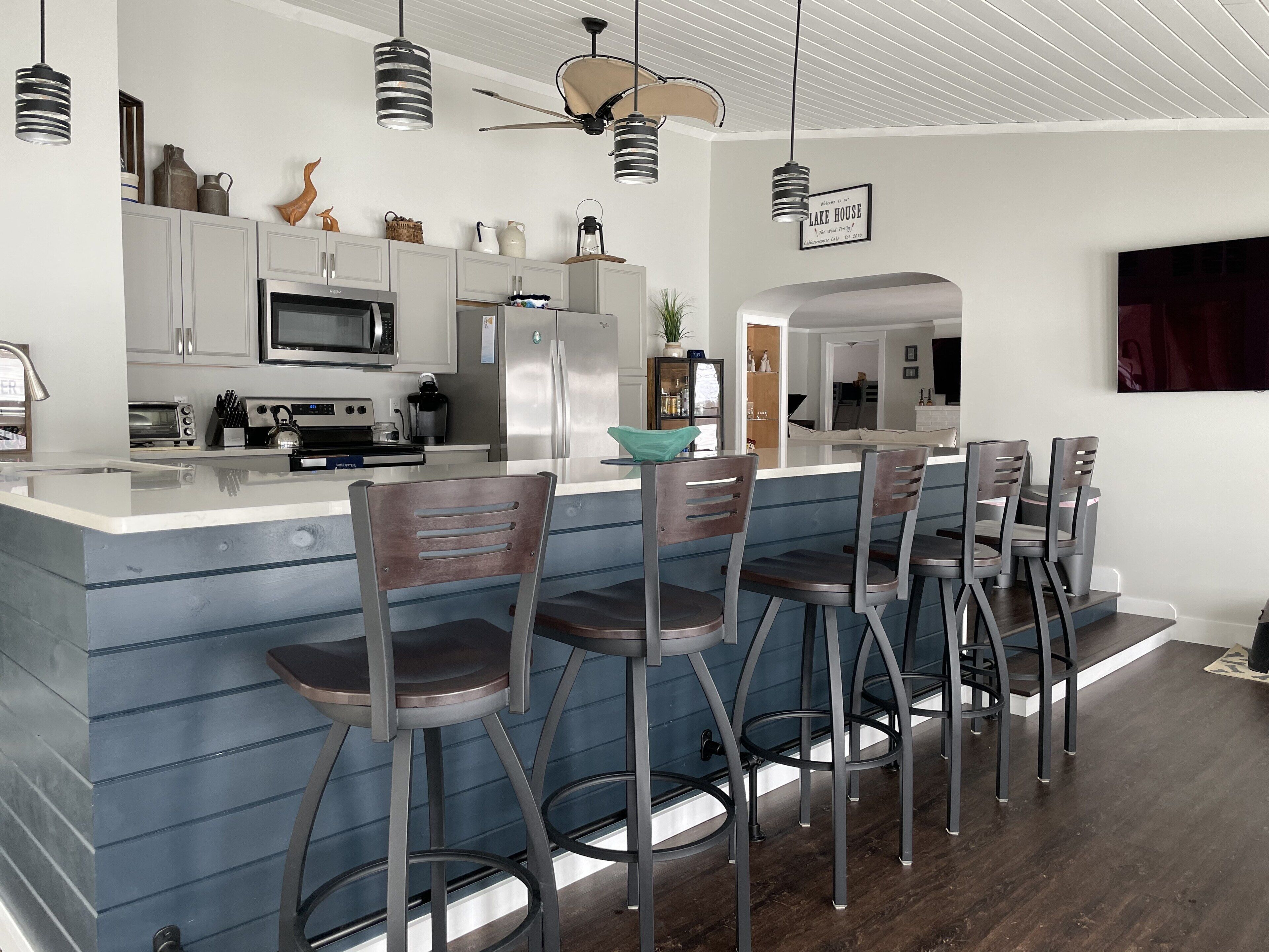 冰箱、微波炉、烤箱、炉灶