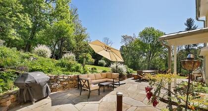 Historic Bluemont Village Home
