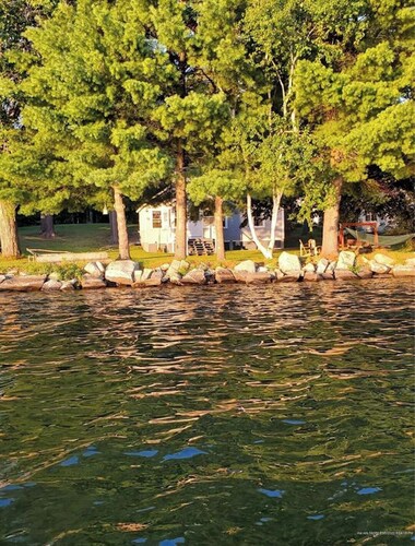 Cozy Cottage on Togus Pond