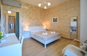 7 camere, culla da viaggio, Wi-Fi gratuito, lenzuola