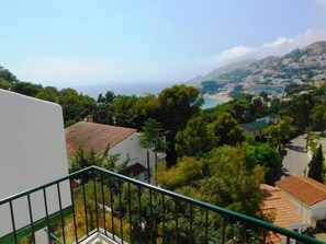 Property grounds - House with sea and mountain views in Almadrava AV 36 (Rosas / Roses)