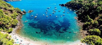 House with sea and mountain view in  Almadrava beach AV-36