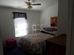 2 Schlafzimmer, Bügeleisen/Bügelbrett, kostenloses WLAN, Bettwäsche