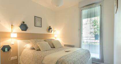 T2 lumineux étoilé Université Dormiratoulouse Basso cambo