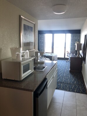 Standard Room, 2 Double Beds, Balcony | Desk, iron/ironing board, free WiFi, bed sheets - The Capes Hotel (Virginia Beach)