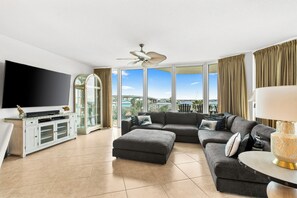 Smart TV, DVD player, table tennis, books