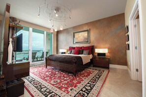 3 bedrooms, iron/ironing board, free WiFi, bed sheets - Vibrant Penthouse with Theater-style Media Room. Complimentary Boat Slip! (Orange Beach)