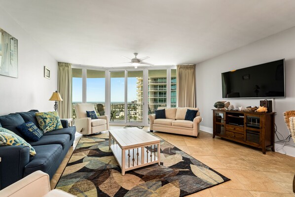 Smart TV, DVD player, table tennis, books