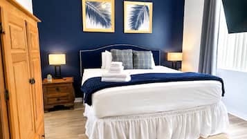 3 bedrooms, iron/ironing board, free WiFi, bed sheets