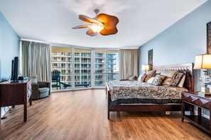 2 makuuhuonetta, silitysrauta/-lauta, ilmainen Wi-Fi, vuodevaatteet