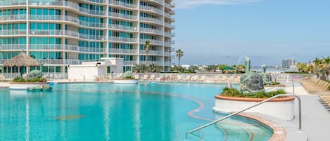 Innenpool, beheizter Pool