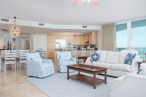 Televisión, tenis de mesa, libros y estéreo 