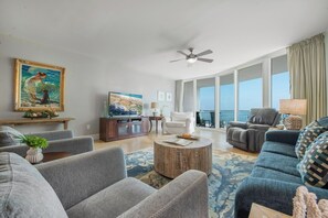 TV, ping pong, books, stereo