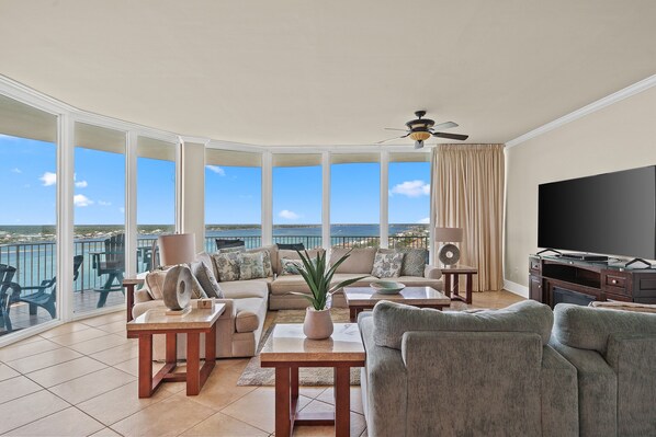 Smart TV, DVD player, ping pong, books