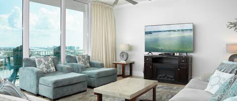 Smart TV, reproductor de DVD, tenis de mesa y libros