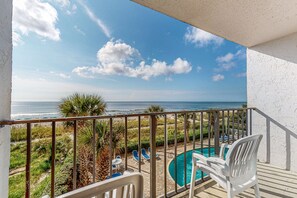 Property grounds - 3rd-floor oceanfront studio with AC, pool, hot tub & lazy river (Myrtle Beach)